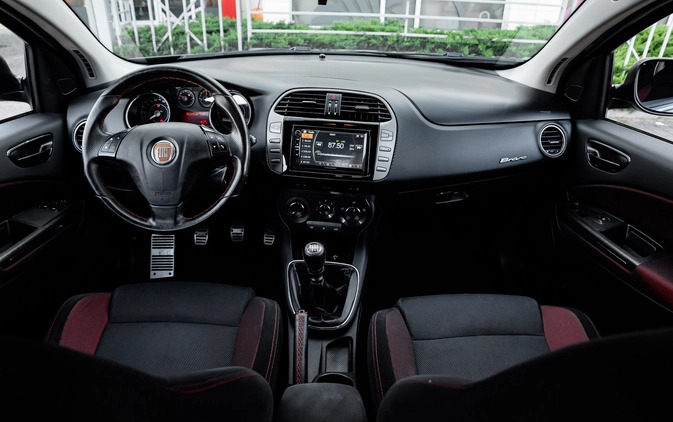 Fiat Bravo cena 17600 przebieg: 174000, rok produkcji 2009 z Radom małe 529